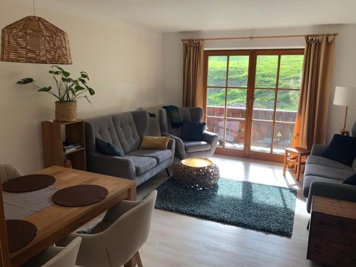 Weissbach an der Alpenstrasse Appartement | Traumhafte Wohnung im Chiemgau