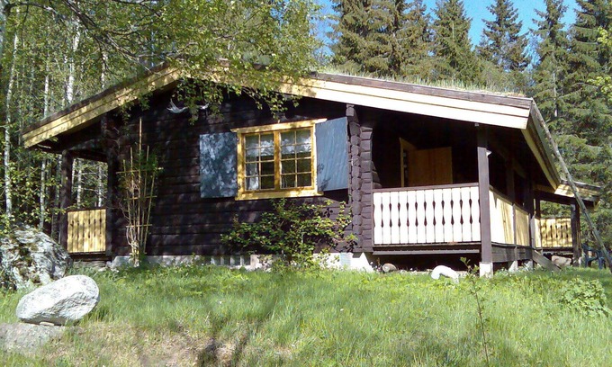 Gunnarskog Maison | Traumhaftes Blockhaus Nahe Fredros im Värmland, Schweden mit Boot am See