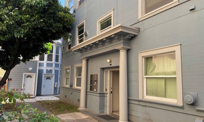 Downtown Berkeley Appartement | Travel Gem: 2 Blocks to UC Berkeley - 2 Bedrooms