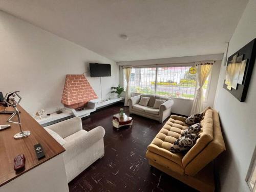 Fontibon Maison | travelers house 5 minutes close to the airport