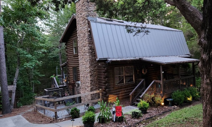 Pine Mountain Cabine | Travelers Rest Cabin