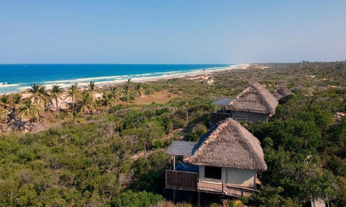 Morrumbene Cabine | Travessia Beach Lodge