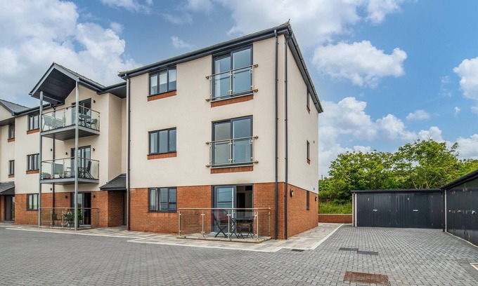 Trearddur Bay Appartement | Trearddur bay - Ground floor new build apartment blue flag beach 3 mins