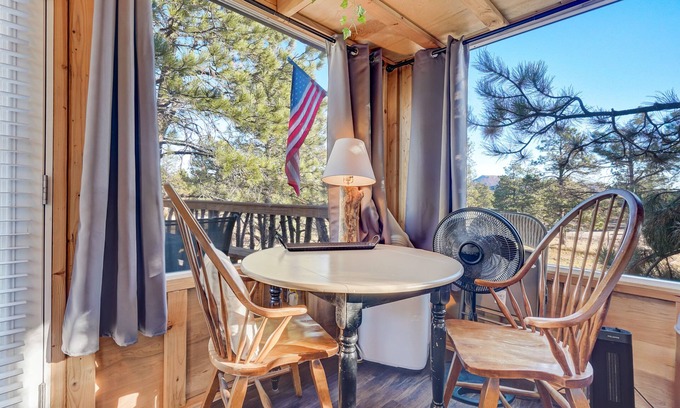 Larkspur Maison | Tree Fort Escape