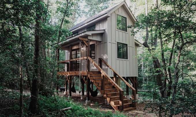 Spencer Maison | Tree House Wren at Fall Creek Falls State Park - Hot Tub, Grill, Outdoor Shower!