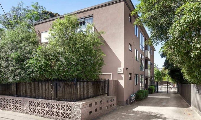 St Kilda Appartement | Tree Top Retreat - Cosy, Light Filled, Centrally Located, 1BR