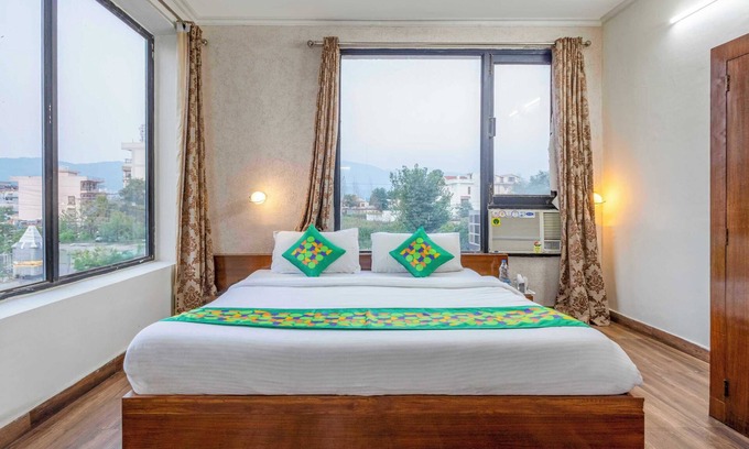 Kuthar Hôtel | Treebo Maurice