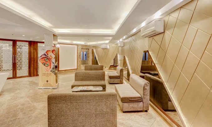 Block E Hôtel | Treebo Radhe Palace