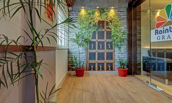 Dwaraka Nagar Hôtel | Treebo Rainbow Grand