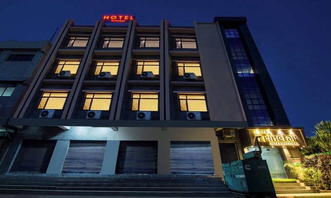 Jammu Hôtel | Treebo Trinetar International