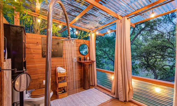Pedernales Bend Cabine | Tente Riverfront Glamping «Safari pour l'âme»