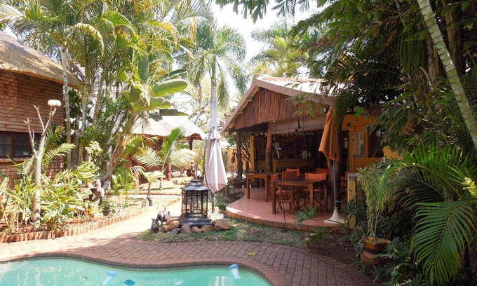 Komatipoort Maison | Trees Too Guest Lodge
