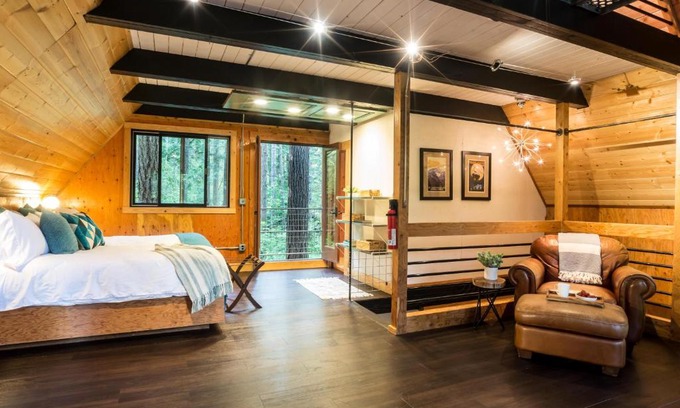 Glacier Maison | Treetop Hideaway, Sleeps 2