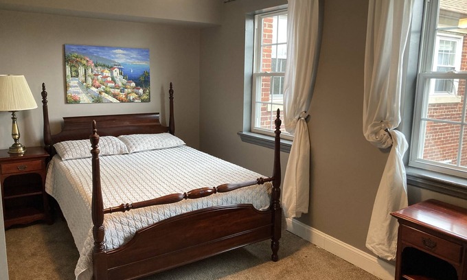 North Highland Appartement | Treetop Rosslyn with loft - Georgetown-walkable