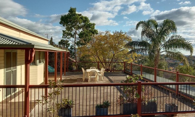 West Albury Maison | Treetops Escape Albury