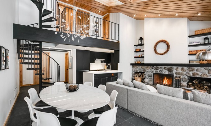 Mont-Tremblant Maison | TREMBLANT SKI IN/OUT LUXURIOUS NANSENHUS TOWNHOUSE