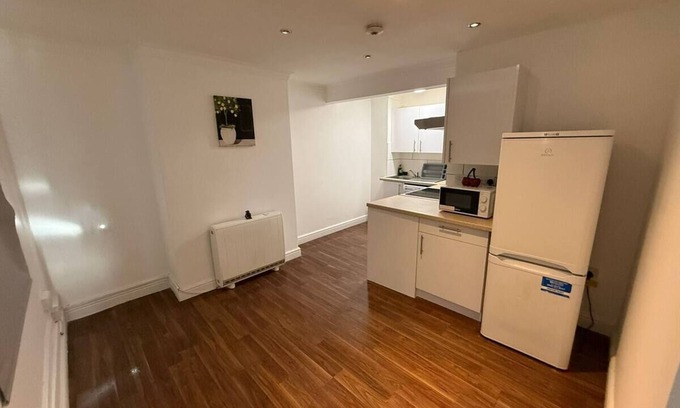 Coldharbour Appartement | Tremendous 4-bedroom apartment with AC in vibrant London BT7