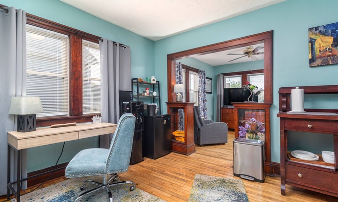 Tremont Appartement | Tremont 1BR Pet Friendly, Private w/dedicated workspace and soaking tub!
