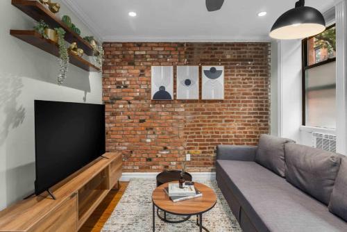 Ukrainian Village Appartement | Trendy East Village Escape
