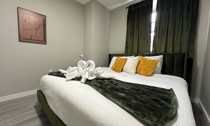 Albany Appartement | Trendy Parkside 2-bedroom with Private Entrance