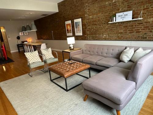 Wicker Park Maison | Trendy Wicker Park Loft with Parking