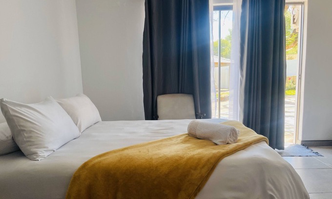 Northam Lit Et Petit-Déjeuner | TrendyBliss Guest House - n0294