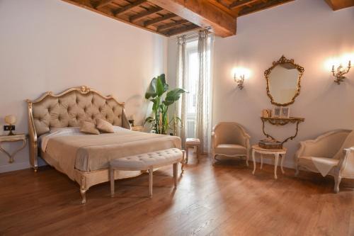 Rione III Colonna Appartement | Trevi Fountain Elegant Apartment
