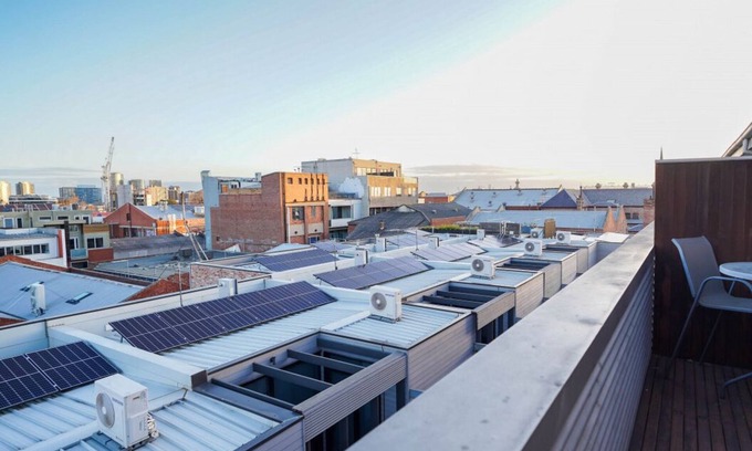 North Melbourne Maison | Tri Level townhouse in prime North Melbourne