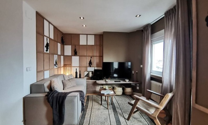 Arapiles Appartement | Triana - 1 bedroom apartment in Trafalgar