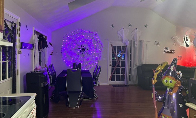 Salem Maison | Trick or Treat Guest Suite