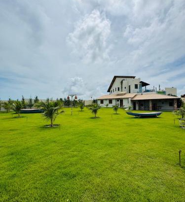 Coqueiro Maison | Triplex frente mar, com rooftop, piscina e jacuzzi!
