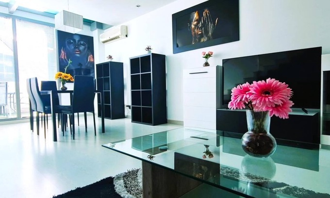 Hortaleza Appartement | Triplex loft with terrace San Chinarro