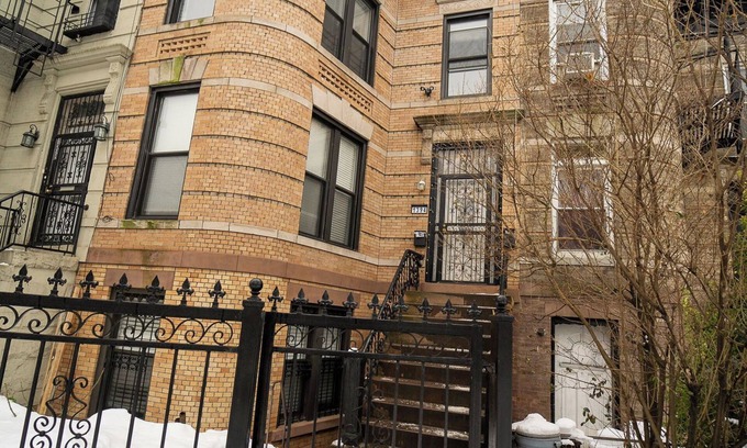 Brownsville Maison | TRIPLEX ON THE PARKWAY