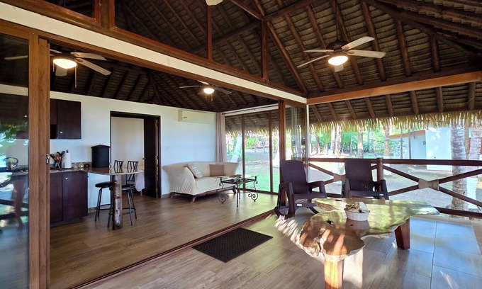 Cambutal Maison | Tropical Beachfront Home in Cambutal