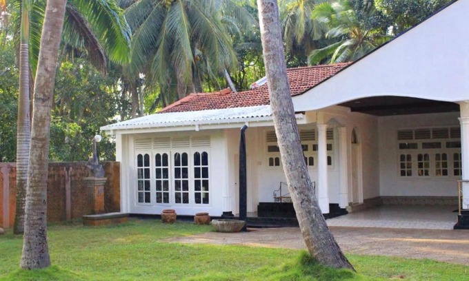 Mahawewa Maison | Tropical colonial retreat minutes from the beach