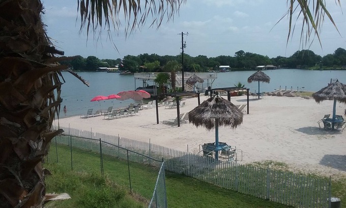 Granite Shoals Copropriété | Tropical Hideaway A GREAT GETWAY TO HAVE FUN IN THE ☀