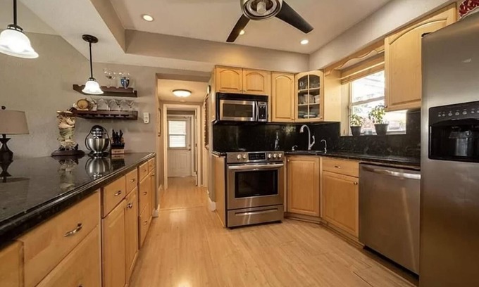 Garden Isles Villa | Tropical Oasis Fantastic 4 BD 3 BTH Home