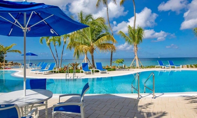 Estate Frenchman Bay Copropriété | Tropical Paradise: 1BR Suite @ Limetree Resort