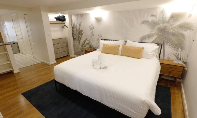 Mount Pleasant Appartement | Tropical Paradise by the Park