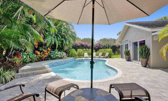 Lake Ida Shores Maison | Tropical, tranquil