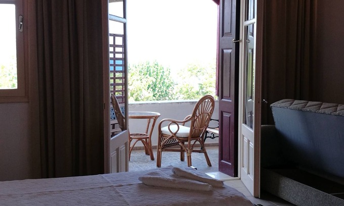 Petra Appartement | Studios Troyan Hill avec vue panoramique et grand balcon
