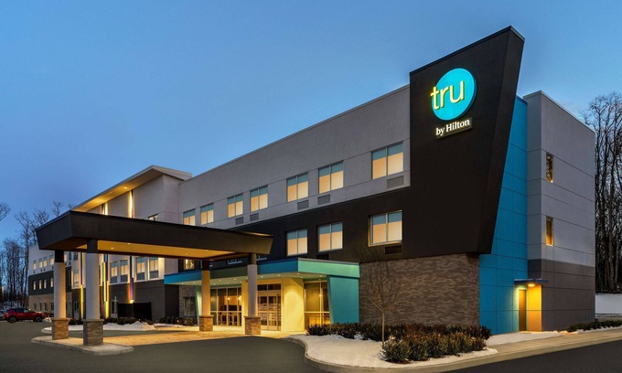 Latham Hôtel | Tru By Hilton Albany Airport, NY