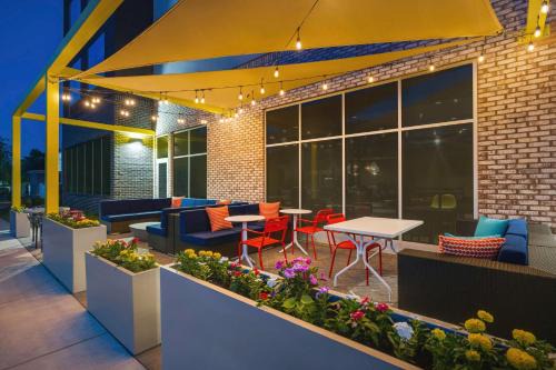 Executive Park Hôtel | Tru By Hilton Charlotte Tyvola I-77