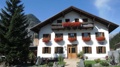 Bach Maison | Trudis Hoamat