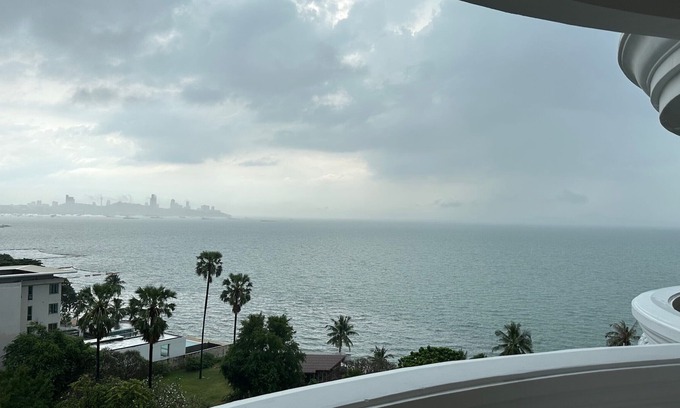 North Pattaya Copropriété | True escape! Private beach, Spacious pool, panoramic SeaView from Balconies, 3BR