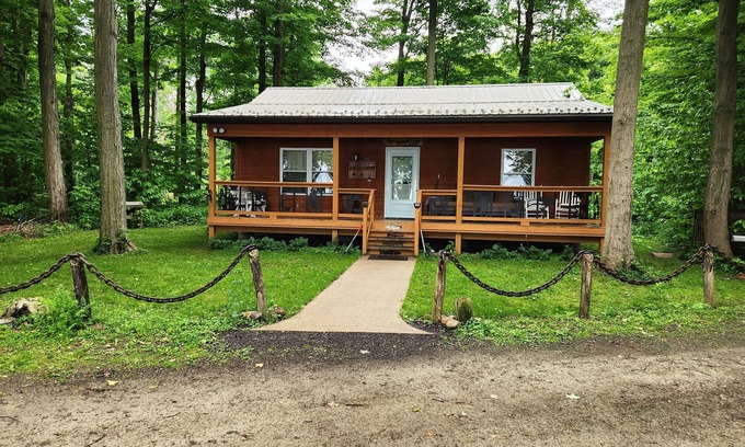Chautauqua County Cottage | Front de mer sur le lac Érié * Driftwood Cottage