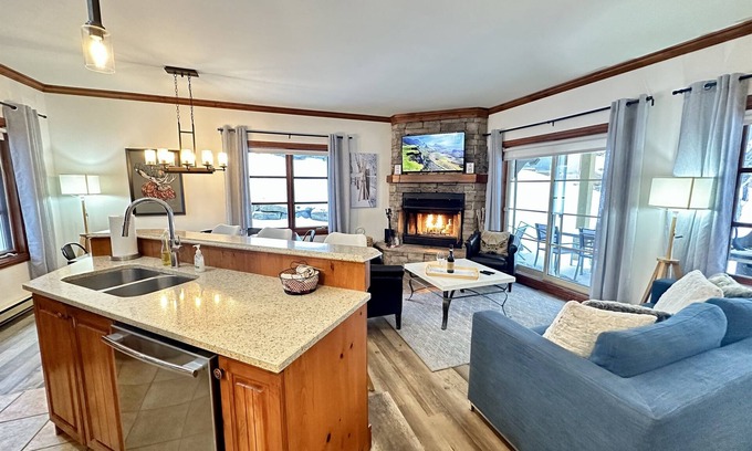 Mont-Tremblant Copropriété | TRUE ski in/out - large heated pool in summer!