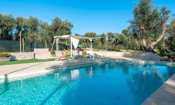 San Vito dei Normanni Villa | Trullo Delle Ginestre Private Pool, Latiano, Italy