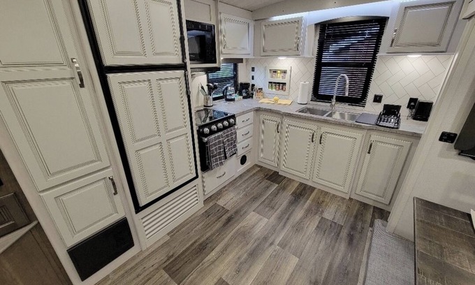 Damascus Maison | Try The RV Life - 2022 Cougar Executive