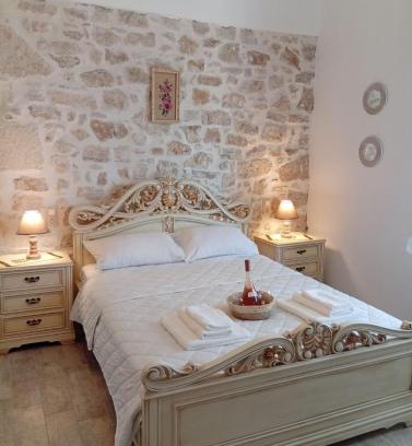 Galia Appartement | Tselekos House Old renovated stone house crete